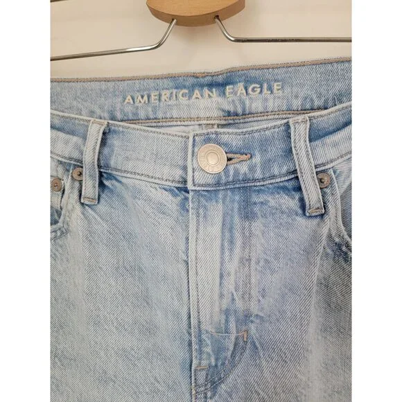 American Eagle AE Women's 90s Straight Light Wash High Rise Jeans Sz 10 Regular - Picture 3 of 7